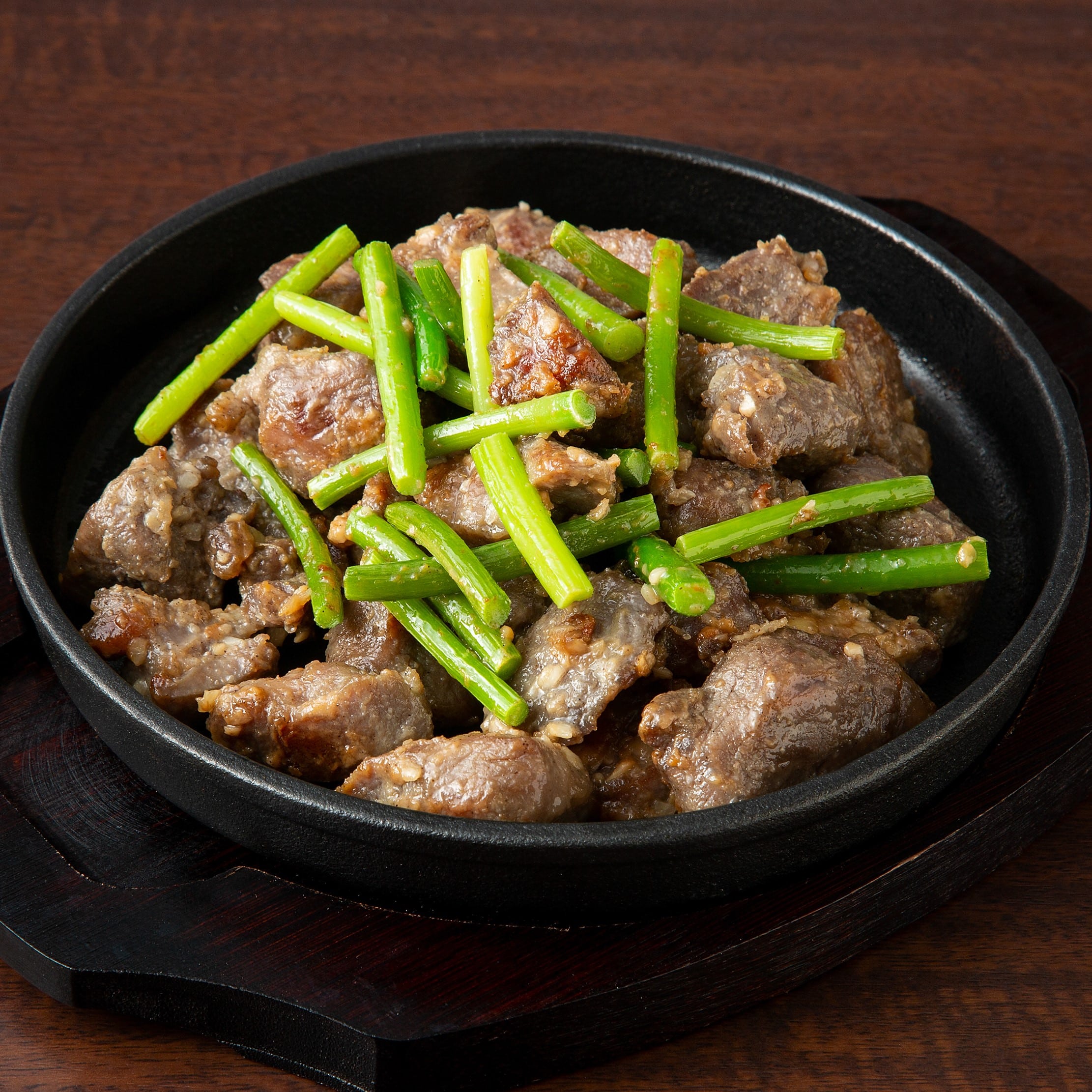 《鹿児島の隠れ名物》豚あご肉のスタミナ焼き